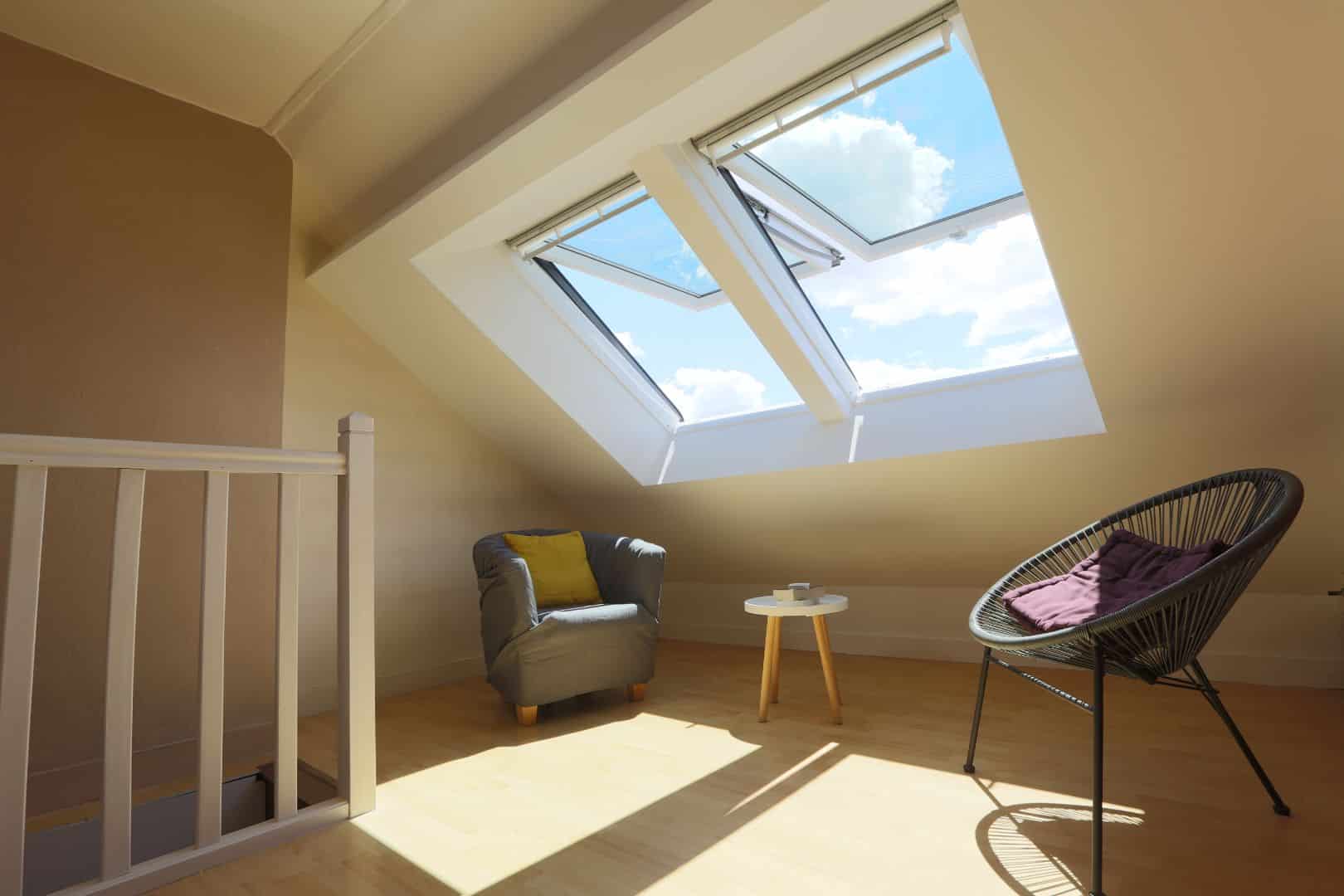 Pose de fenêtre de toit (Velux)